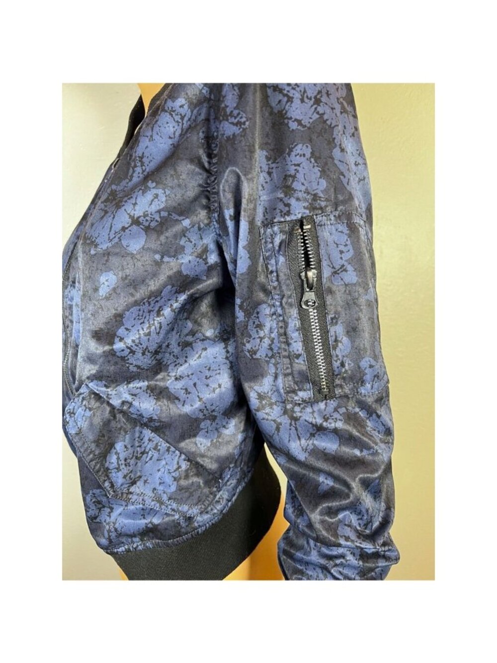 Silence + Noise Womens Bomber Jacket XS Blue Black Abstract Full Zip Pockets - Picture 6 of 6
